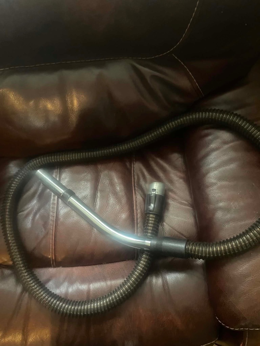 Rainbow Vacuum Hose and Wand in Black and Silver